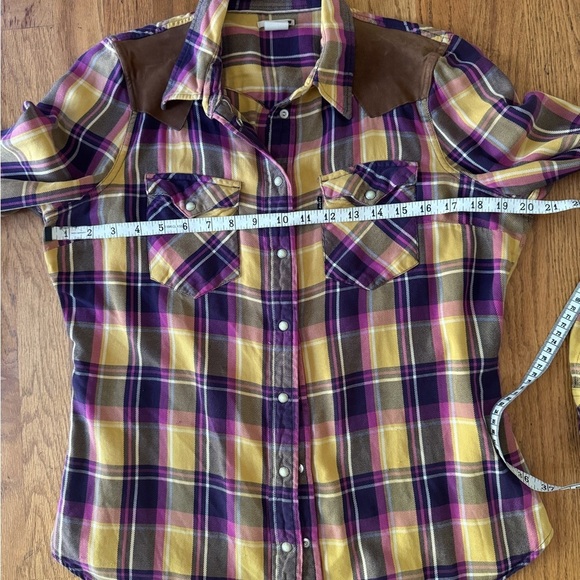 Levi's Women's Plaid Button Down Shirt - Purple, Yellow, Brown size L - Picture 8 of 10